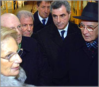 Il Presidente assieme a Liliana Segre, sopravvissuta alla Shoah, partita a 13 anni proprio dal Binario 21 per Auschwitz